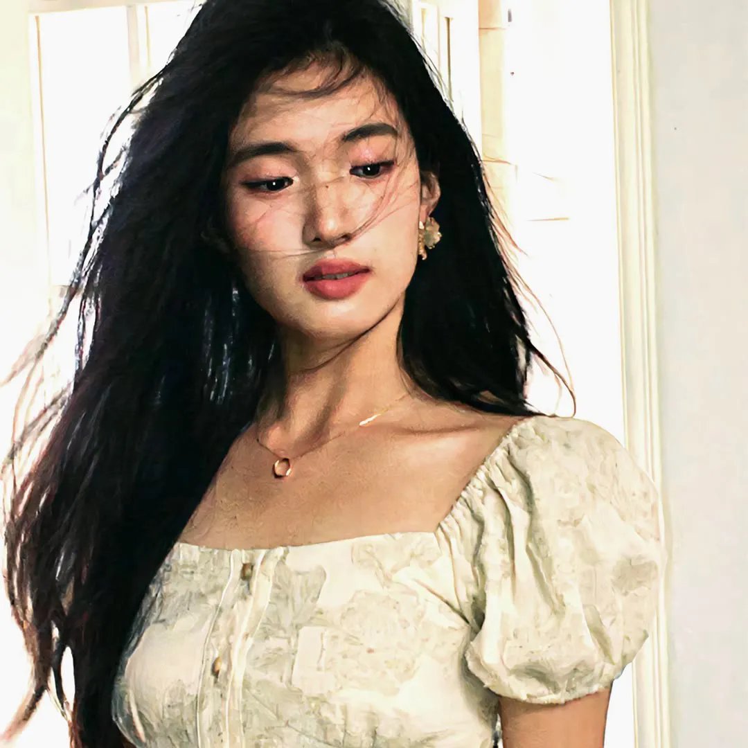 关灯后 海报